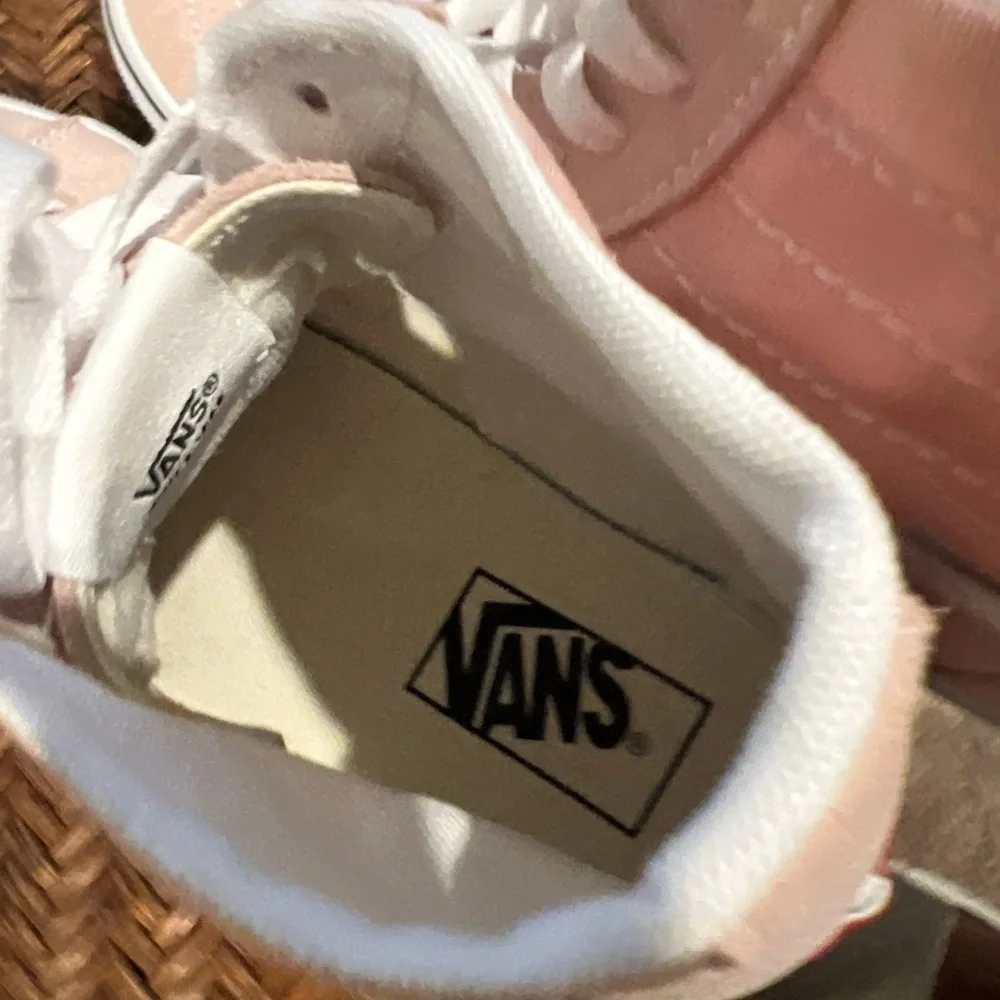 Vans Sk8-Hi Skate Shoes Sneakers Tapered Athletic Rose White Womens 9 Mens 7.5